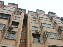 九龙鼎地铁口,精装小三室,小区双气,位置好