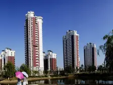 中间楼层,房子满2年。看房方便。