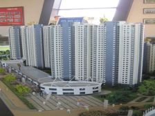 滨河新天地南向公寓出售,房子是南向,简装出售,一室