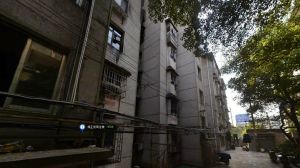 成熟小区 购物方便 环境好电梯房 烈士公园 地铁口