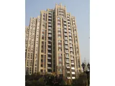 满两年,南北通透精装修,出行方便!