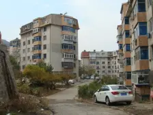 锦云中园 中间楼层 房主诚心出售 看房子有钥匙