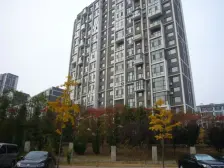 幸福e家五期 中间楼层 南北通透两室 精装修拎包入住