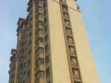 近车站,精装修拎包即住,房主诚心出售