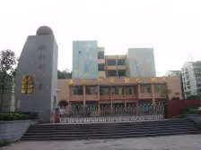 杨柳街,房龄新,面积大,房款低