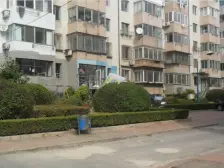 诚心卖房,步梯楼,得房率高,配套齐全