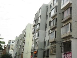 红梅小区6米开间产权147实际175平中行家属楼带地下室