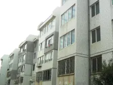 红梅南里四室两厅,南北通透,147平大面积