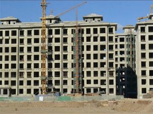 巨华亲亲尚城 中间楼层 随意装修 看房方便