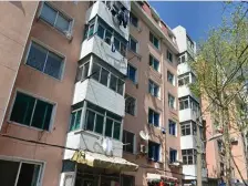 守着市委北门,楼下小院适合锻炼。