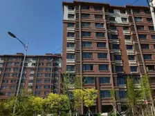 大华后身 铁龙连海金源 三室改善 地热供暖 清水毛坯