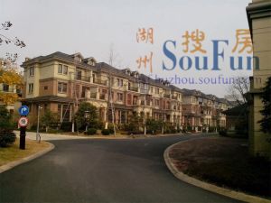 【金盛达水晶城】| 德清县武康镇水晶城御景湾6幢102室房产【权证号:德清国用(2011)第00175942号、德清国用(2011)第00175943号、武康镇3-062957、武康镇3-062956】