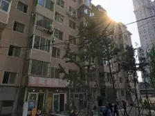 星海莲花湾 无坡 户型方正三室 中间楼层 诚心出售