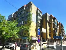 北昌平小区中间位置,中间楼层,诚心出售