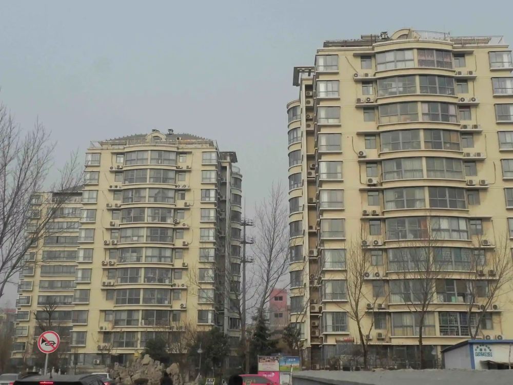 小区相关图