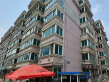 李家街 三楼 南北向 位置好 近市场、车站和公园