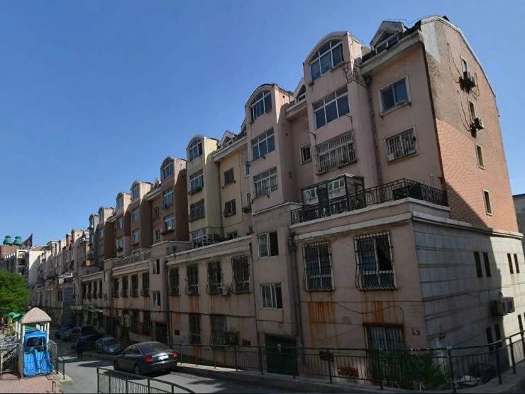 小区相关图