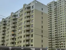 自住装修 中间楼层 南北向 精装修拎包入住 停车场