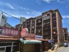 体育场小区楼层适宜南向采光好交通便利近大商新玛特