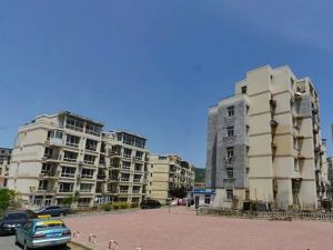 亲亲阳光业主自己装修中间楼层两室南北近地铁