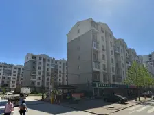 位置好,采光好,南北向两室,单价低,适合过度