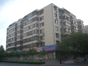 丽景门旁均价4400,出门就是地铁