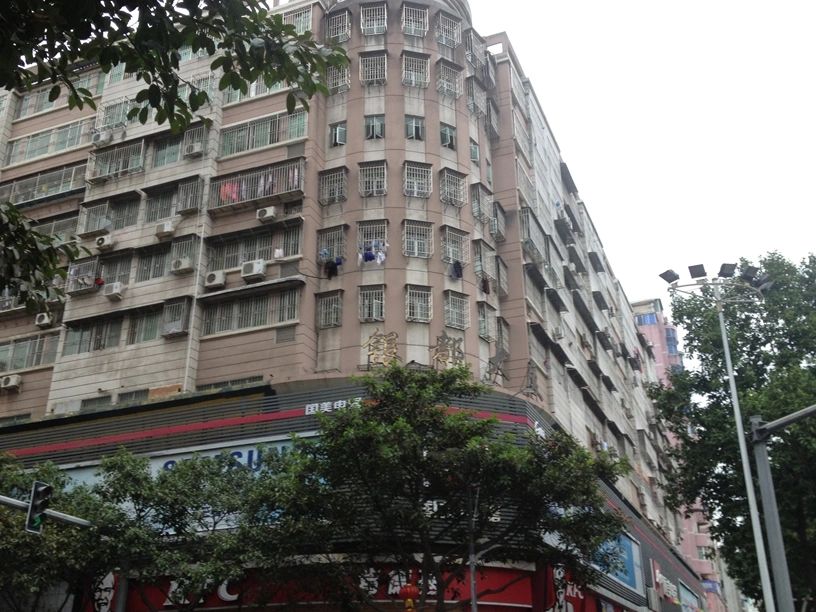 整租银都大厦4室2厅南北