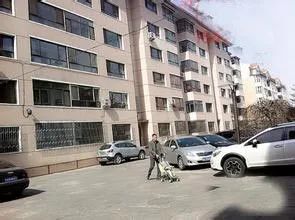 保险公司家属楼2室2厅南北