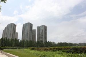 万达商圈 市政府地铁口旁 亿峰岛 精装三居带地下车位