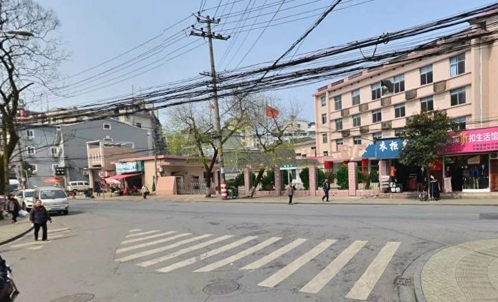 小区相关图