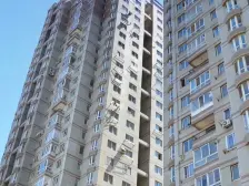 下楼就是火车站 电梯 中间楼层 看房提前联系