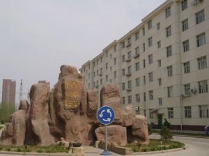 桥华世纪村(居华四季)5室1厅南北