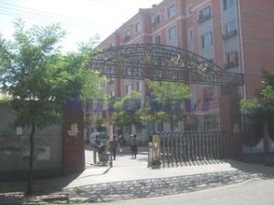 县府佳园步梯2楼南北对流房本5年外