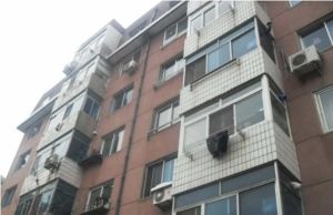 中山区两室一厅精装修南北向随时可以看