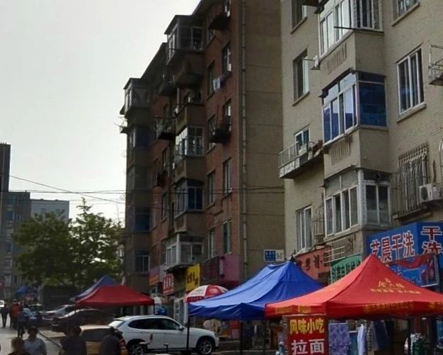 小区相关图