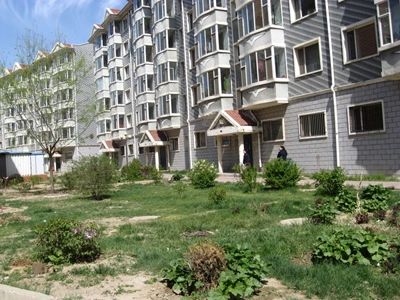  ���С��2��1��1���ϱ�����1300.00Ԫ/�³��� 