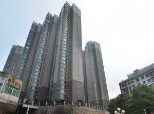 人民检察院宿舍 3室1厅 南