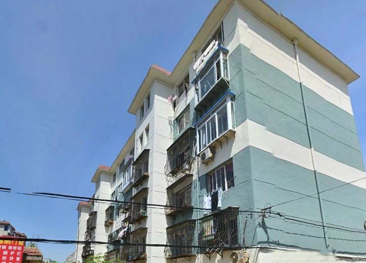 桃园小区2室1厅1卫南北朝向95000元月出租