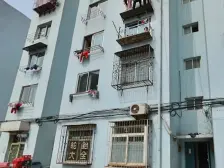 金湖里 3室1厅 南 北