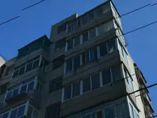 清泉小区近西安路一梯两户打通一家,使用面积大有露台