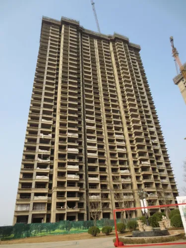 恒大名都实景图27号楼楼体实景图(2014-03-09)