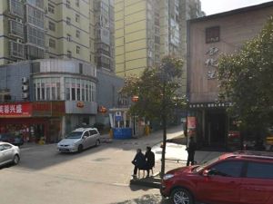 麓谷e家人3室1厅南