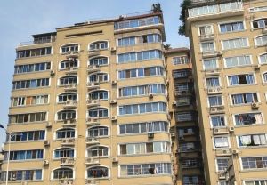 采光通透有门卫院子闹中取静的电梯房近黄兴广场