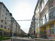 此房为三室两厅两卫,步梯2楼,采光好,交通方便