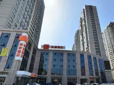 红旗101位置主城区,楼下生活配套齐全,出行便利