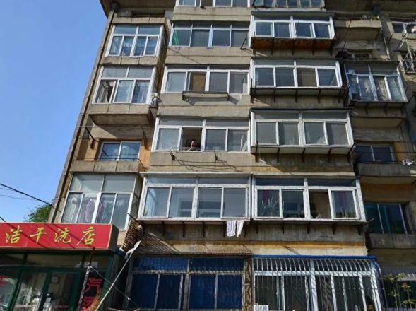 观山蝶恋花实景图