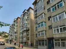 立新街西巷,地势平坦,出行方便,房主急售