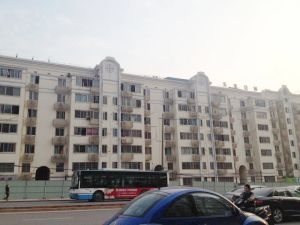 天龙花园3室2厅南