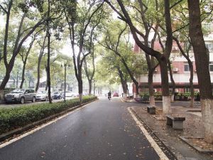 湖南省人民政府机关梓园住宅区4室2厅南