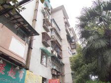 解放路与曙光路交汇处,近地铁,公交站,成熟小区,